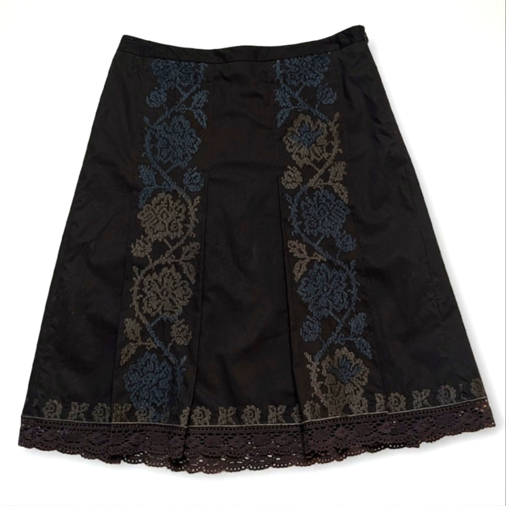 Ann Taylor‎ LOFT Petite Black Embroidered Floral A-Line Skirt Lace Trim Lined - Picture 2 of 10